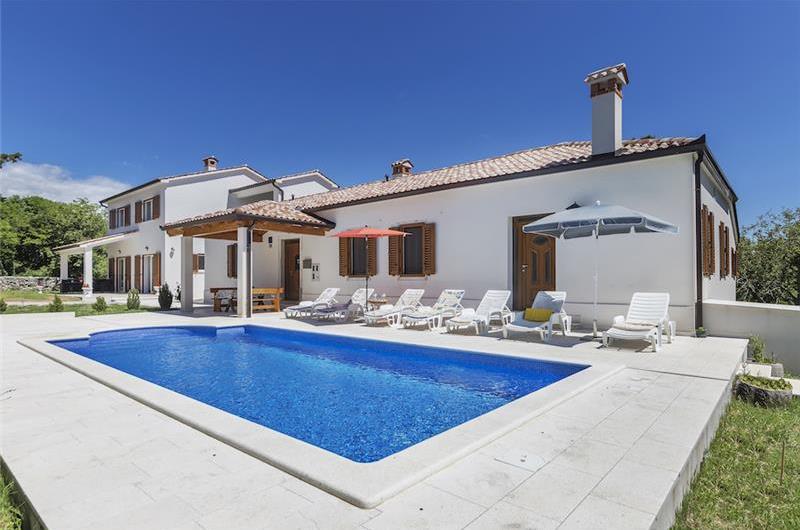 6 bedroom villa with pool near Labin, Istria, sleeps 12