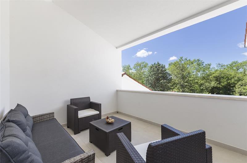 6 bedroom villa with pool near Labin, Istria, sleeps 12