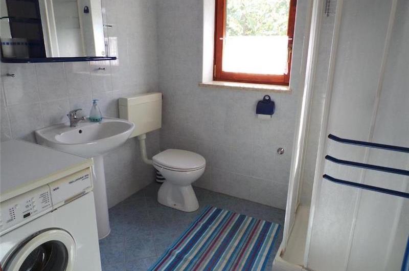 6 bedroom villa with pool near Labin, Istria, sleeps 12
