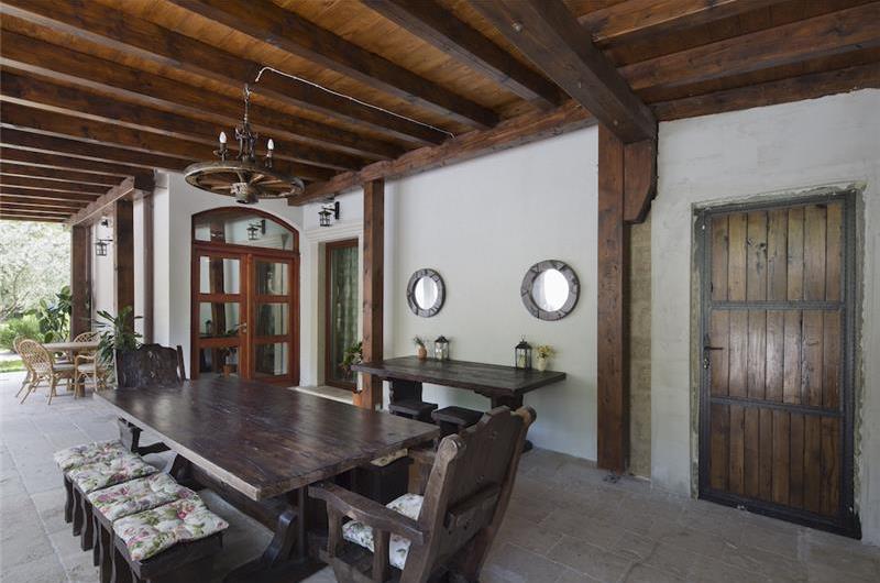 5 bedroom bayside villa with pool near Kotor, sleeps 12