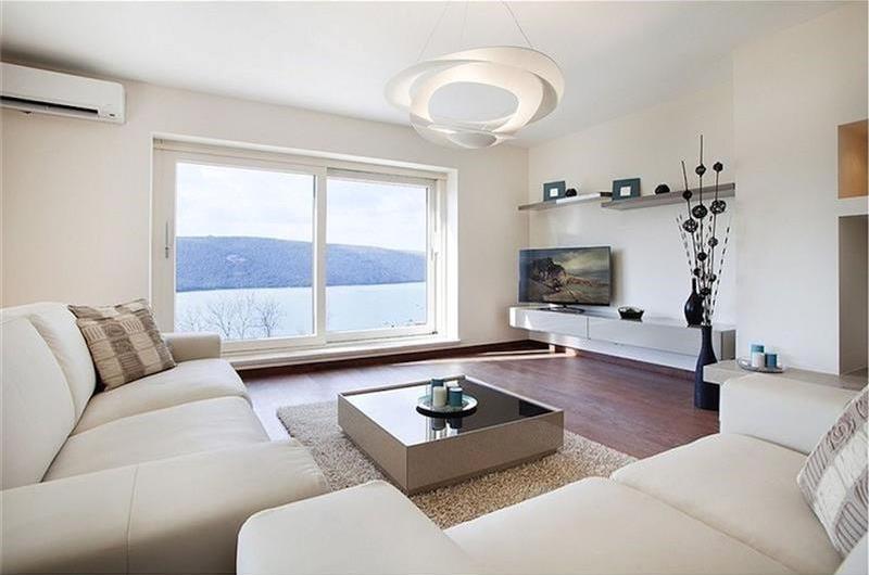 3 bedroom villa with infinity pool in Trget, Istria, sleeps 6