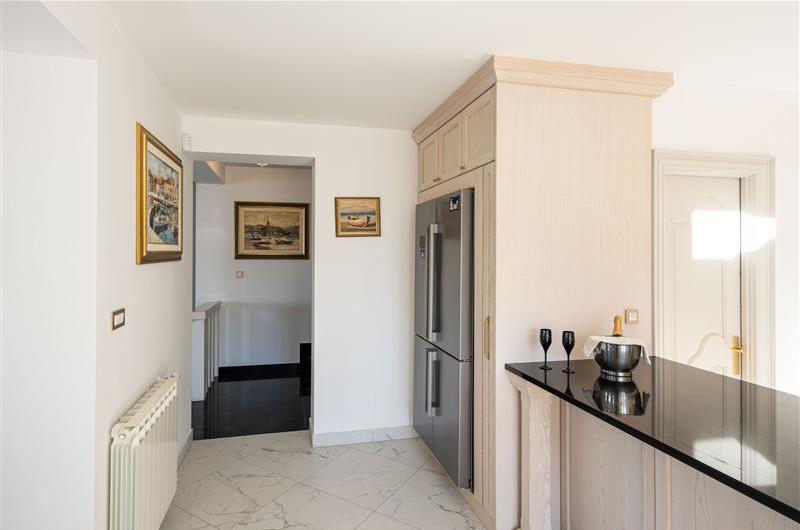 5 bedroom beachfront villa with pool on Ciova Island, Trogir, sleeps 12