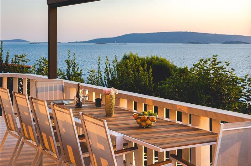5 bedroom beachfront villa with pool on Ciova Island, Trogir, sleeps 12