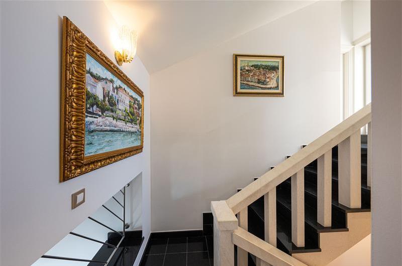 5 bedroom beachfront villa with pool on Ciova Island, Trogir, sleeps 12
