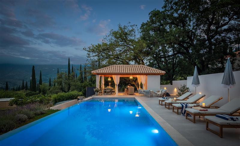 3 bedroom countryside villa with pool near Gruda, Konavle, sleeps 6