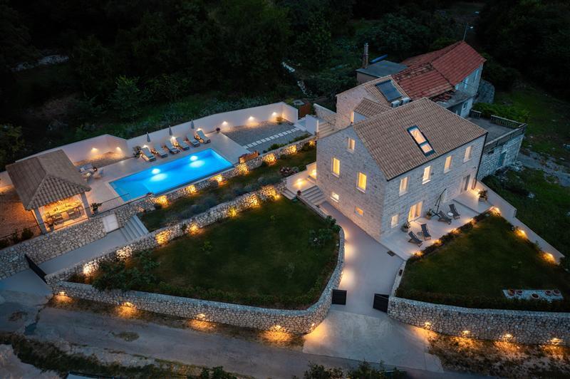 Villa in Gruda, photograph 22