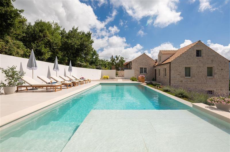 3 bedroom countryside villa with pool near Gruda, Konavle, sleeps 6