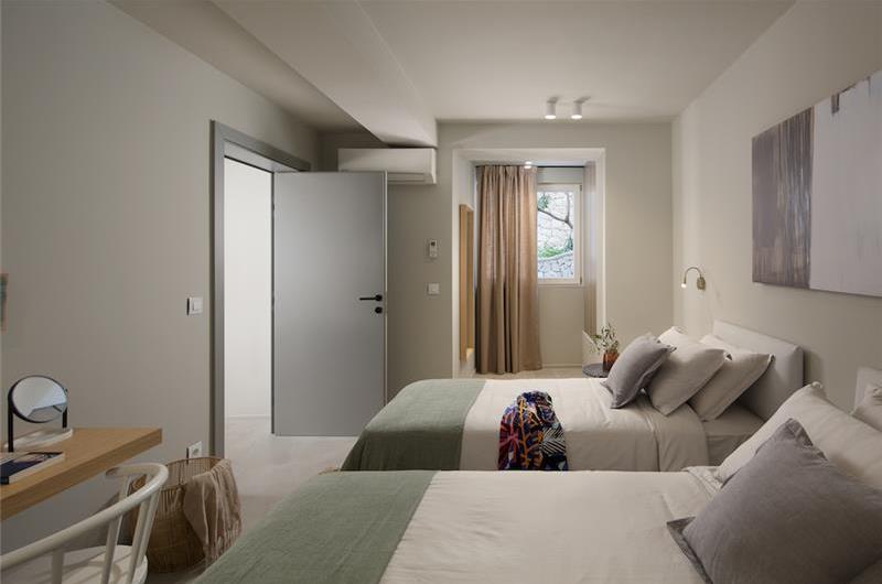 6 bedroom luxury villa with pool in Hvar Town, sleeps 12