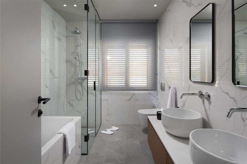 6 bedroom luxury villa with pool in Hvar Town, sleeps 12