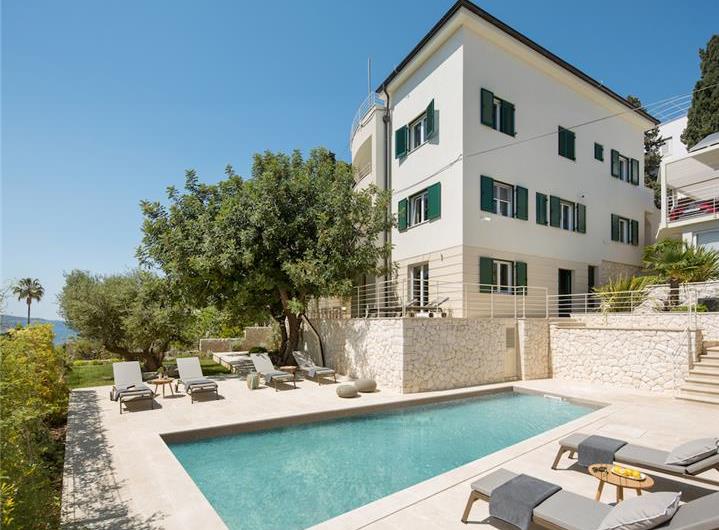 6 bedroom luxury villa with pool in Hvar Town, sleeps 12