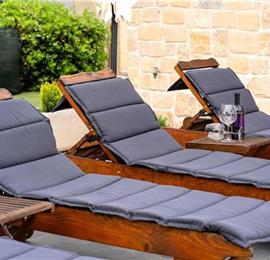2 bedroom villa with pool near Skradin, sleeps 5