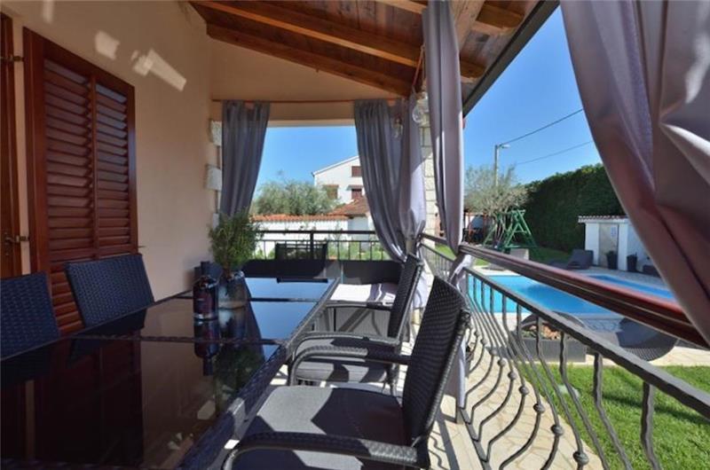 3 bedroom villa with pool near Poreč, sleeps 6