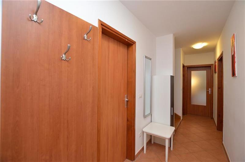 3 bedroom villa with pool near Poreč, sleeps 6