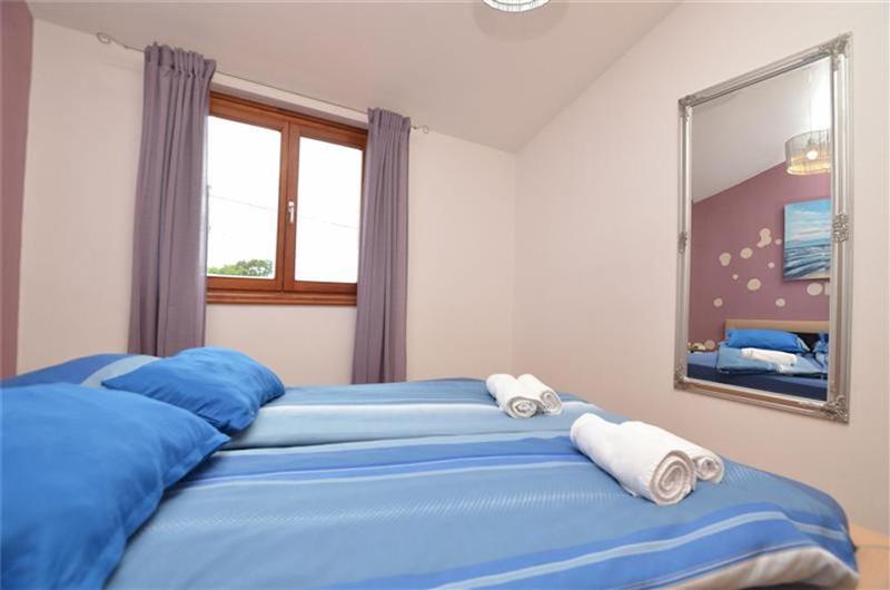 3 bedroom villa with pool near Poreč, sleeps 6