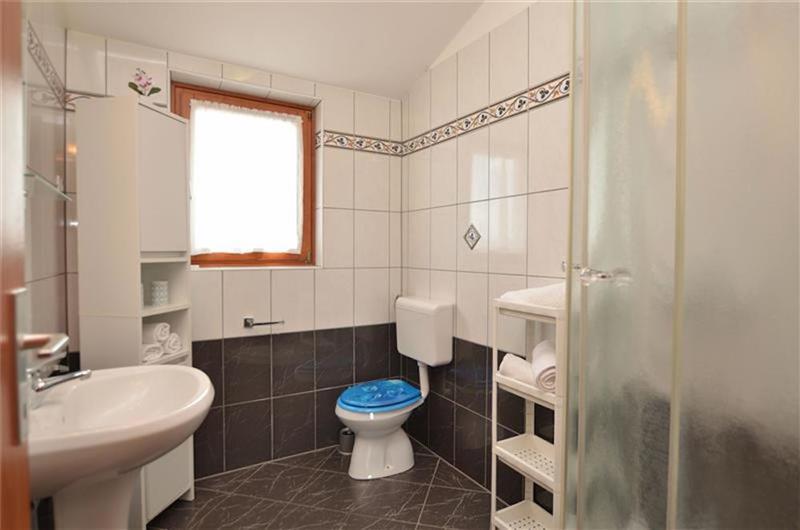 3 bedroom villa with pool near Poreč, sleeps 6