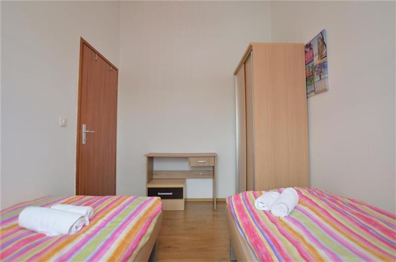 3 bedroom villa with pool near Poreč, sleeps 6