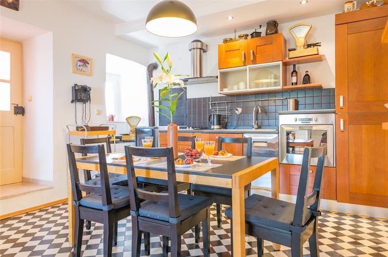 2 bedroom sea view apartment near Dubrovnik old town.