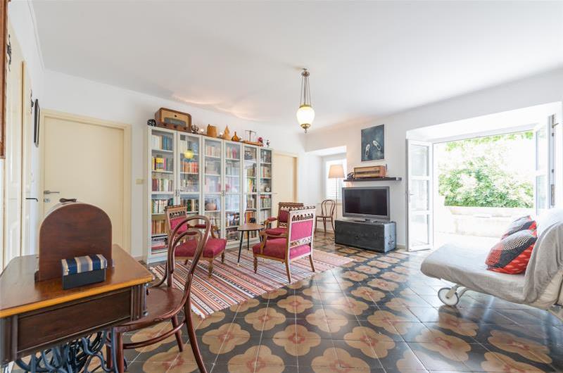 2 bedroom sea view apartment near Dubrovnik old town.