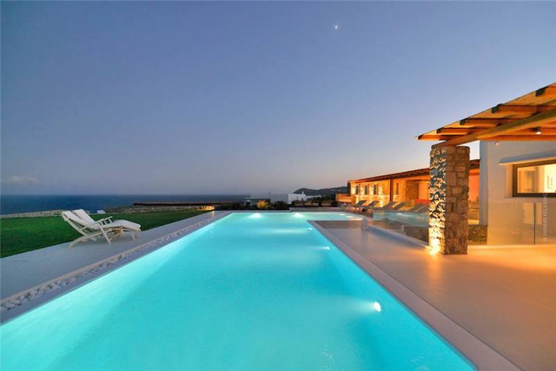 Sea-view villa in Mykonos, photograph 5