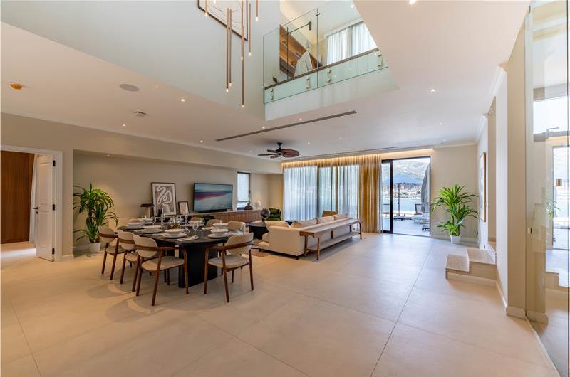 Selection of 5 bedroom seafront villas with pool on Ciovo near Trogir, sleeps 10