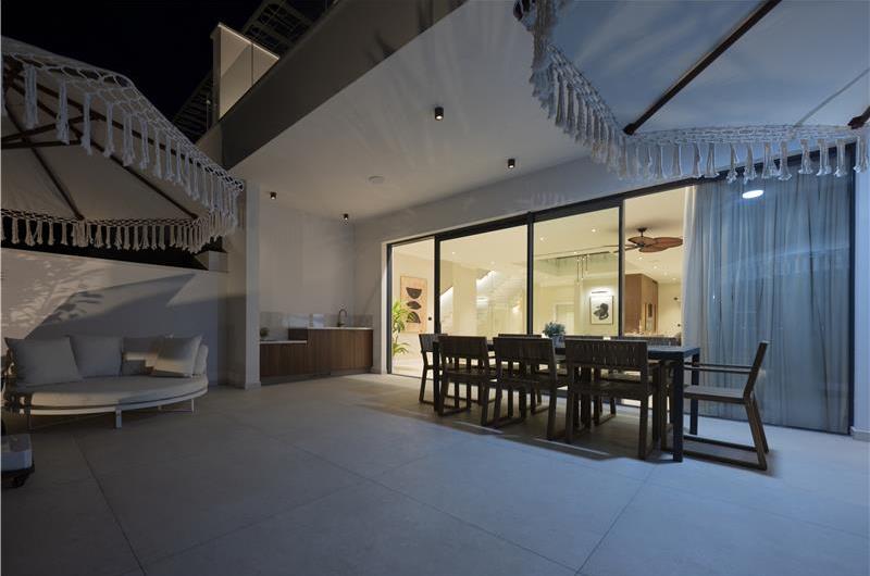 Selection of 5 bedroom seafront villas with pool on Ciovo near Trogir, sleeps 10