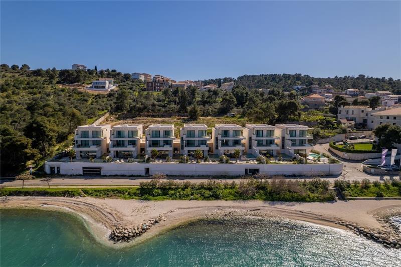 Beachfront villa in Ciovo, photograph 4