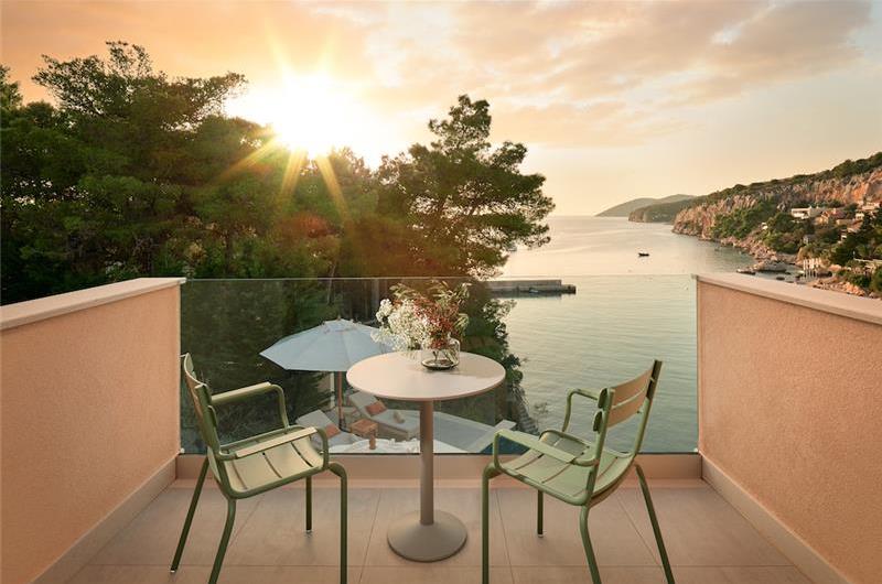 5 bedroom villa with infinity pool and sea views Hvar Town, sleeps 10