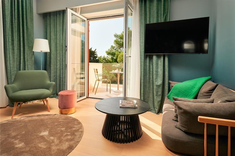 5 bedroom villa with infinity pool and sea views Hvar Town, sleeps 10