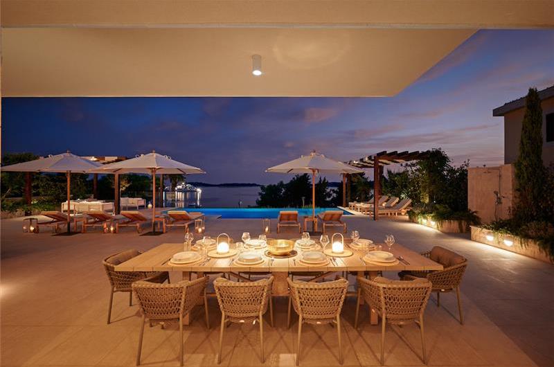 5 bedroom villa with infinity pool and sea views Hvar Town, sleeps 10