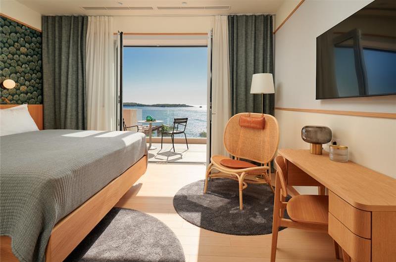 5 bedroom villa with infinity pool and sea views Hvar Town, sleeps 10