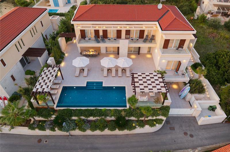 5 bedroom villa with infinity pool and sea views Hvar Town, sleeps 10