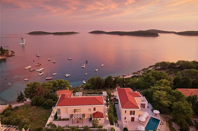 5 bedroom villa with infinity pool and sea views Hvar Town, sleeps 10