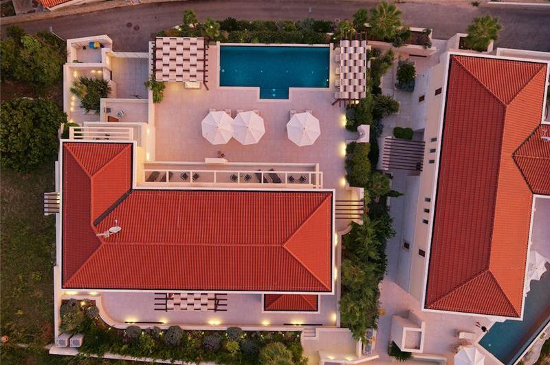 5 bedroom villa with infinity pool and sea views Hvar Town, sleeps 10