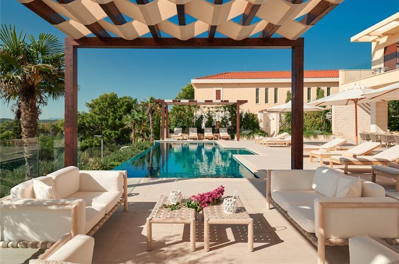 5 bedroom villa with infinity pool and sea views Hvar Town, sleeps 10