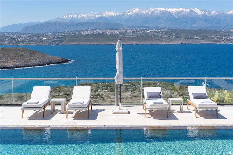 Sea-view villa in Chania, photograph 2