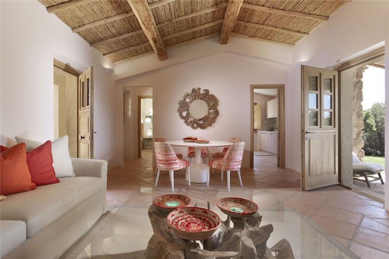 Sea-view villa in Porto Cervo, photograph 2