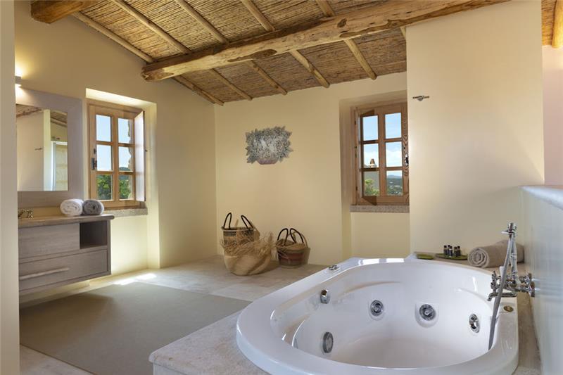 Sea-view villa in Porto Cervo, photograph 5