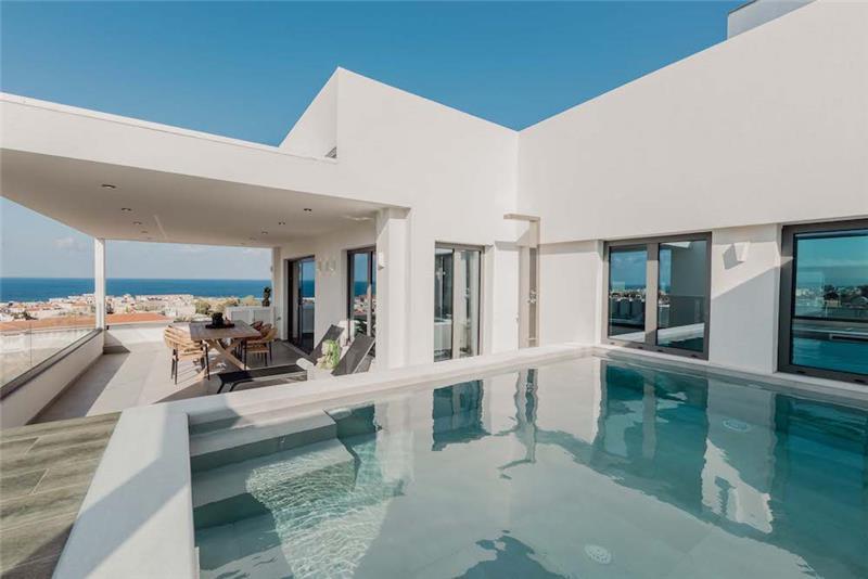 Villa in Chania, photograph 2