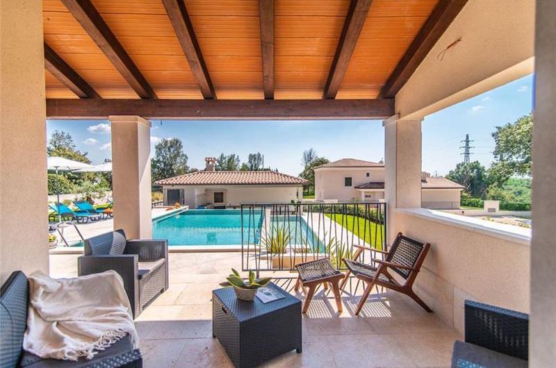 7 bedroom villa with pool in Svetvinčenat, sleeps 14