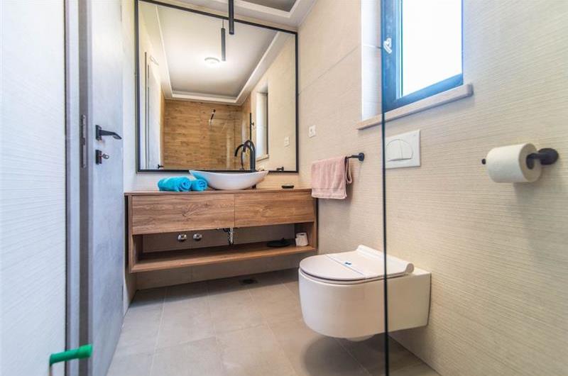 7 bedroom villa with pool in Svetvinčenat, sleeps 14