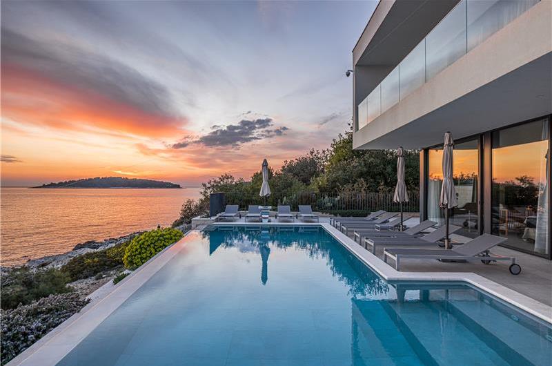 3 x 5 bedroom seafront villa with heated infinity pool near Rogoznica, sleeps 10
