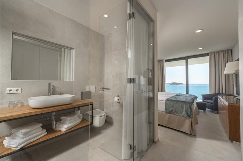 3 x 5 bedroom seafront villa with heated infinity pool near Rogoznica, sleeps 10