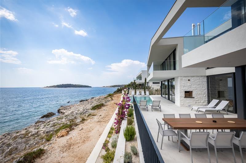 3 x 5 bedroom seafront villa with heated infinity pool near Rogoznica, sleeps 10