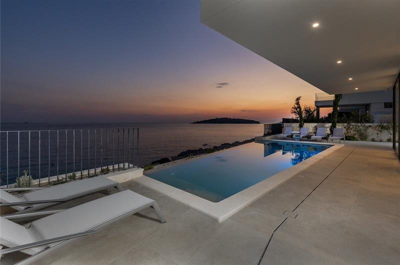 3 x 5 bedroom seafront villa with heated infinity pool near Rogoznica, sleeps 10
