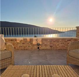 4 bedroom villa with pool and sea views, Kumbor, sleeps 8-10