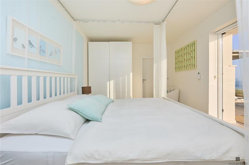 2 bedroom villa with pool, Orasac near Dubrovnik, sleeps 4