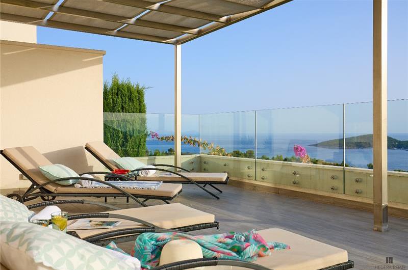 2 bedroom villa with pool, Orasac near Dubrovnik, sleeps 4