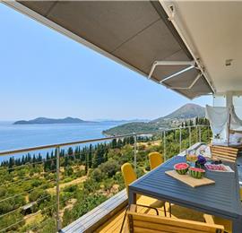 4 bedroom villa with pool and sea view, Orašac, sleeps 8