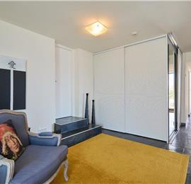 4 bedroom villa with pool and sea view, Orašac, sleeps 8