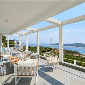 4 bedroom villa with pool and sea view, Orašac, sleeps 8